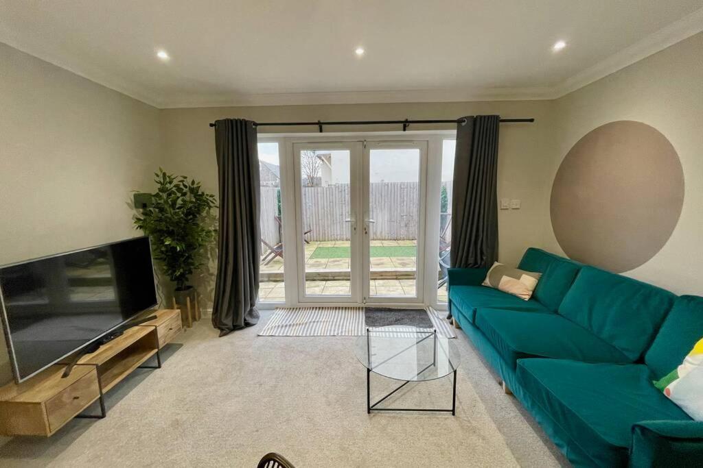 Stylish Modern Two Bedroom Apartment With Garden Cardiff Exterior foto
