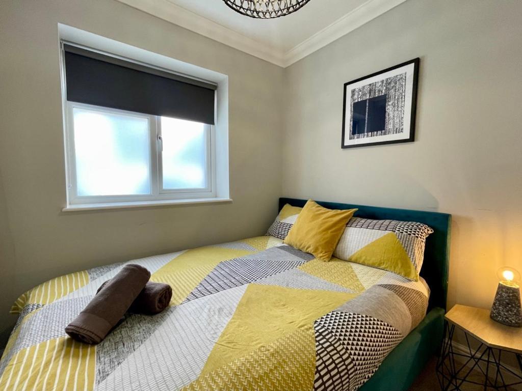 Stylish Modern Two Bedroom Apartment With Garden Cardiff Exterior foto