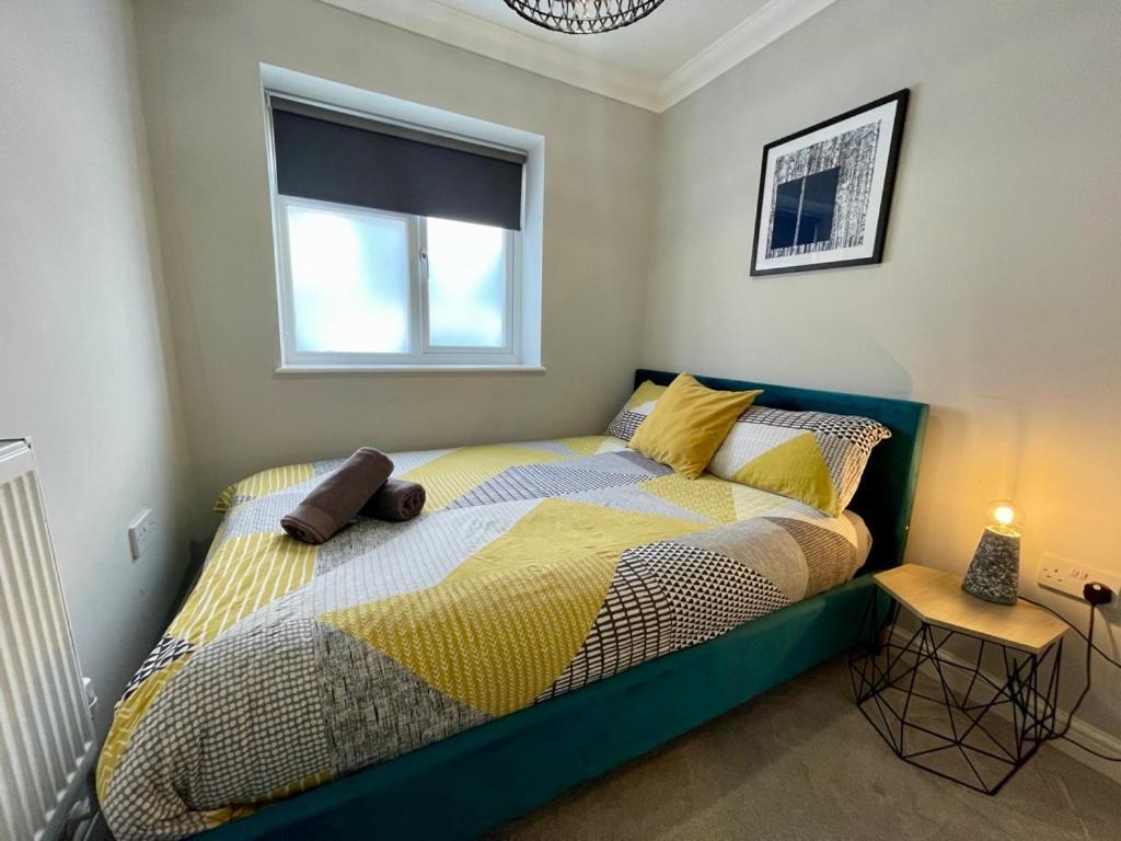 Stylish Modern Two Bedroom Apartment With Garden Cardiff Exterior foto